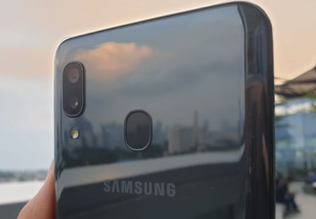 Spesifikasi Dan Review Handphone Samsung A 20, Cek Disini!