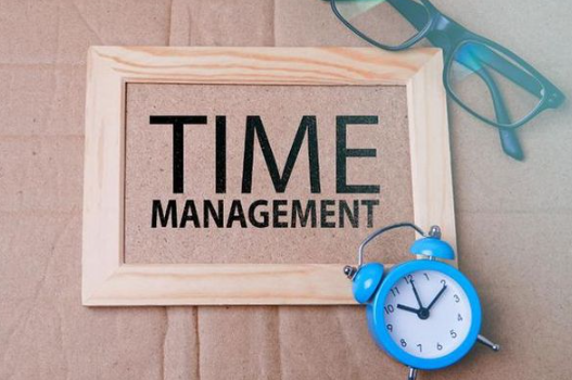 Manajemen Waktu Adalah: Pengertian Hingga Karakteristiknya!